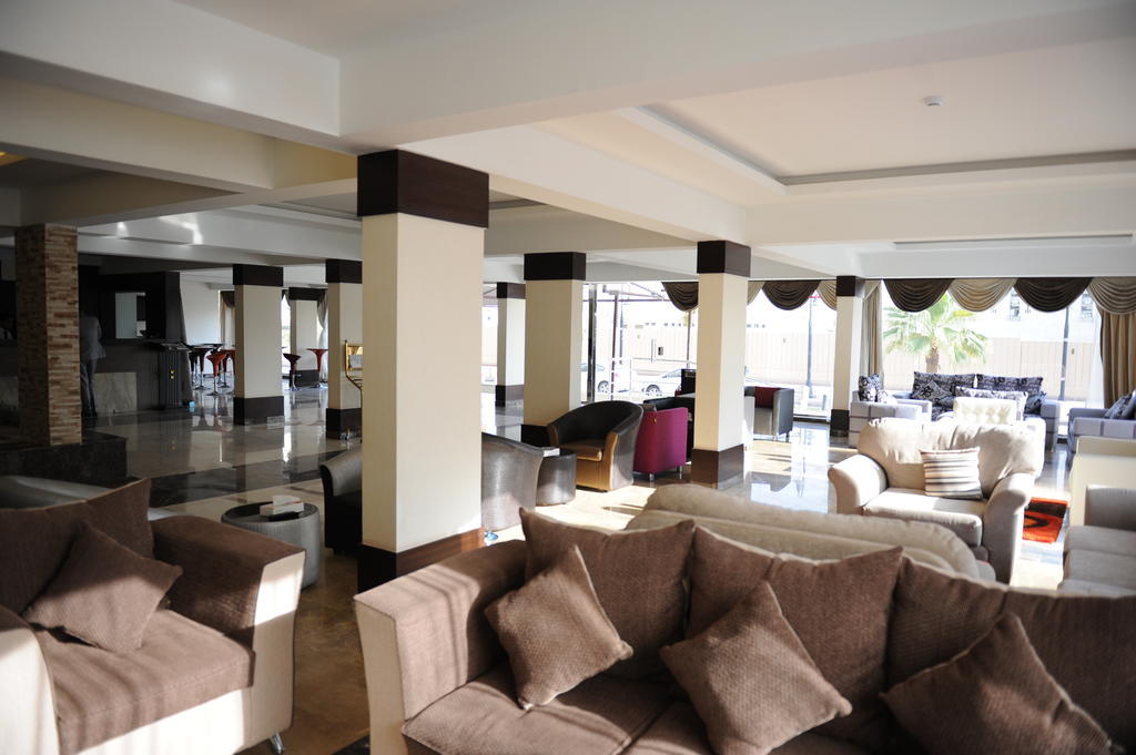 Hotelier Suites Riyadh Luaran gambar