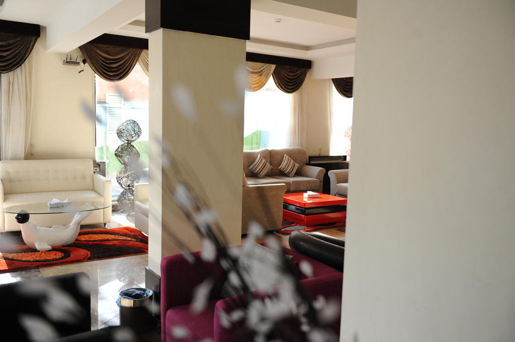 Hotelier Suites Riyadh Luaran gambar