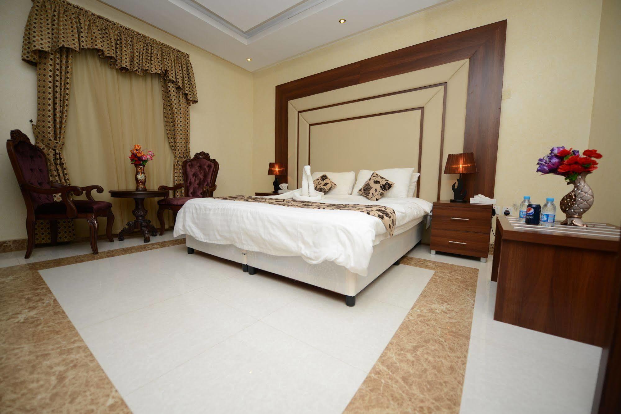 Hotelier Suites Riyadh Luaran gambar